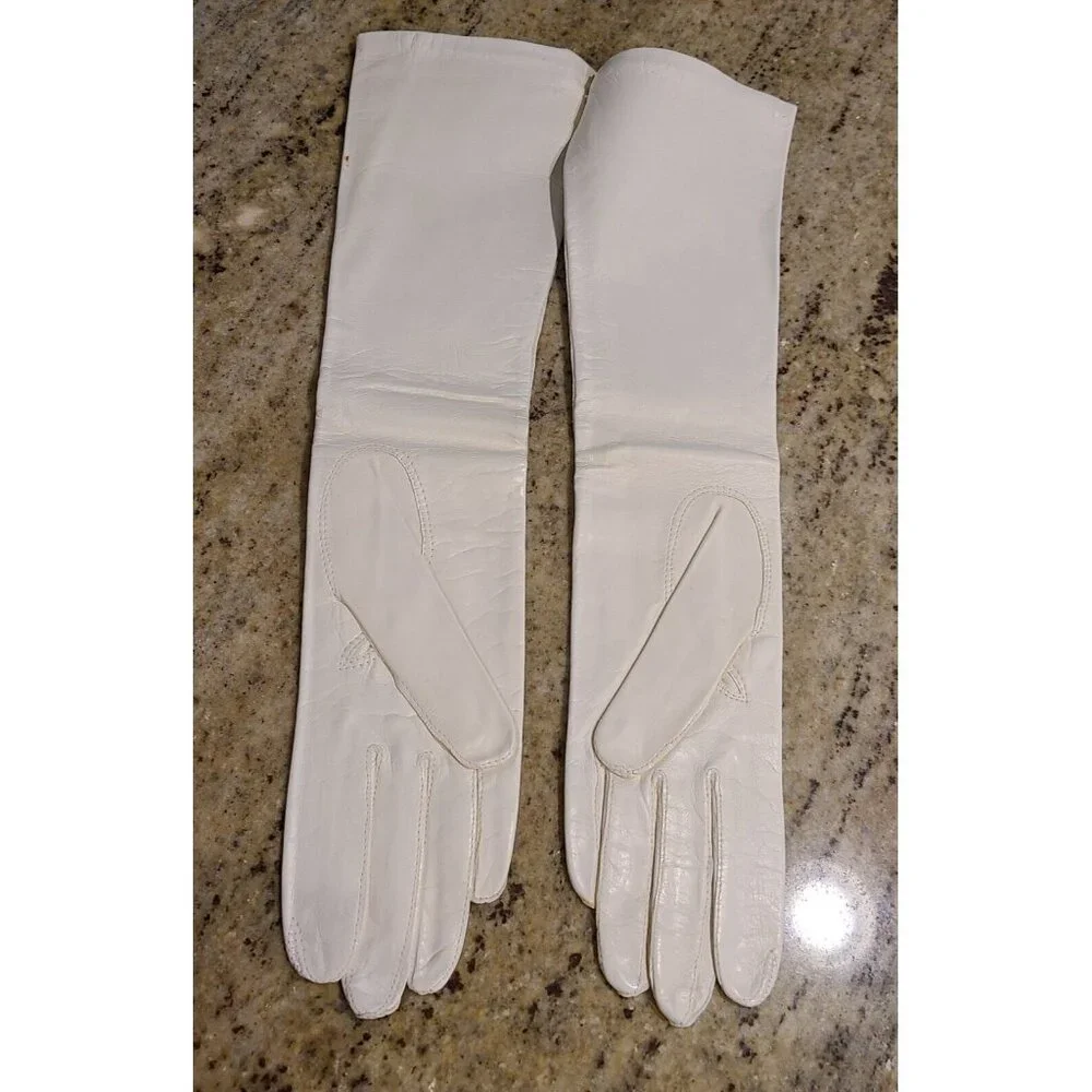 New! Vintage Size S/M White Soft Leather Formal 15